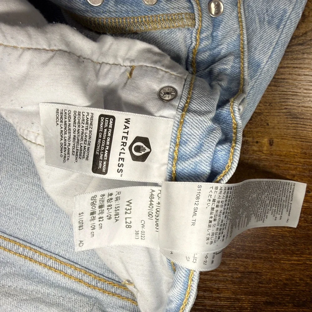 Levi's 501 32x28 Premium White and Light Blue Denim Raw Hem - Picture 15 of 15